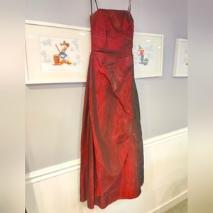 Red/ black shift vintage 2000s formal gown